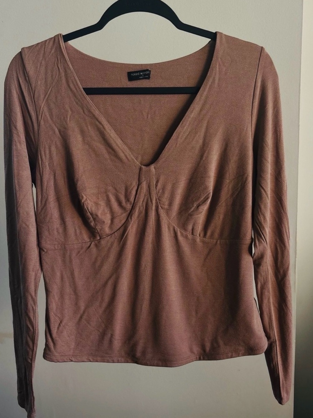 Naked Wardrobe dusty rose body con minimalist long-sleeve top V- neckline 1x